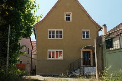 Einfamilienhaus zum Kauf 120.000 € 6 Zimmer 130 m² 131 m² Grundstück frei ab sofort Mainbernheim 97350