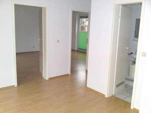 Wohnung zur Miete 727 € 2,5 Zimmer 58 m² 3 Geschosse frei ab sofort Hanau Hanau 63450