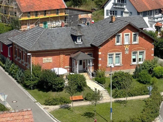 Einfamilienhaus zum Kauf 395.000 € 8 Zimmer 292 m² 768 m² Grundstück Ahlstadt Meeder 96484