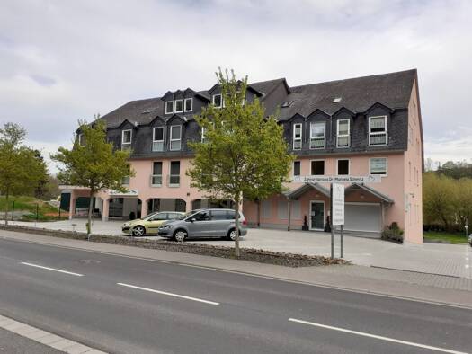 Wohnung zur Miete 550 € 2 Zimmer 55 m² Geschoss 2/3 frei ab sofort Hahnstätten 65623