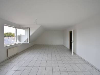 Wohnung zur Miete 450 € 1 Zimmer 54 m² Dachgeschoss, 3. Geschoss frei ab sofort Leitkamp 9 Möllen Voerde (Niederrhein) 46562
