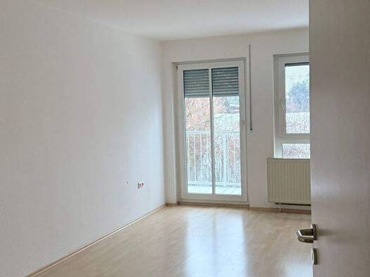 Wohnung zur Miete 473 € 2 Zimmer 67,3 m² 1. Geschoss Bernreuther Str. 4a Auerbach Auerbach in der Oberpfalz 91275