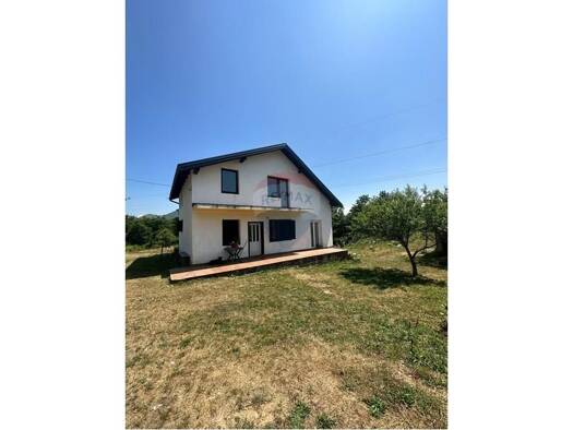 Einfamilienhaus zum Kauf 300.000 € 3 Zimmer Brinje 53260