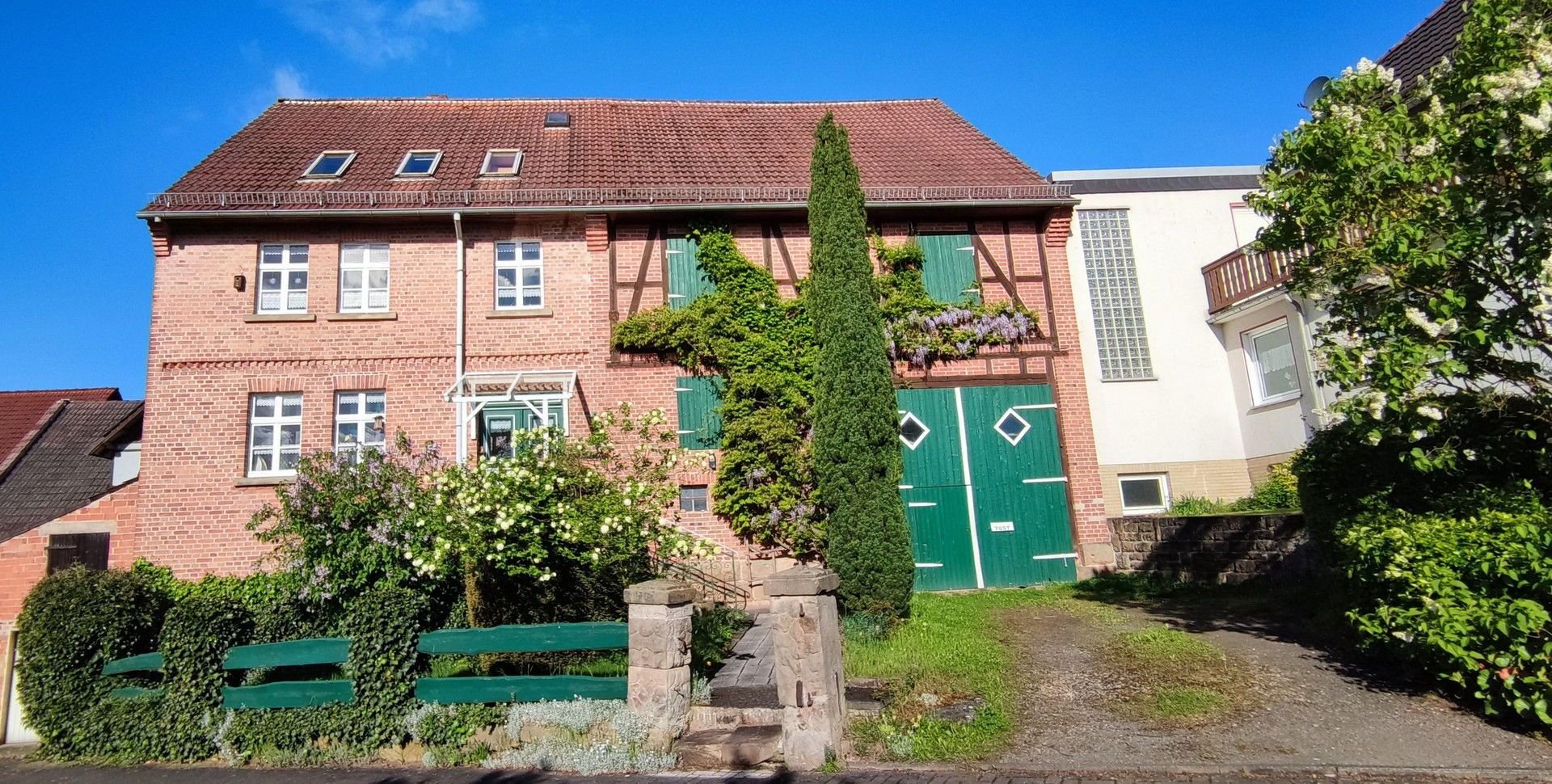 Bauernhaus zum Kauf provisionsfrei 195.000 € 7 Zimmer 184 m² 1.000 m² Grundstück Auf der Höhe 15 Altenstädt Naumburg 34311