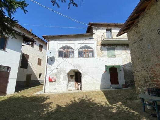 Stadthaus zum Kauf 45.000 € 5 Zimmer 100 m² frei ab sofort PARETO 15010