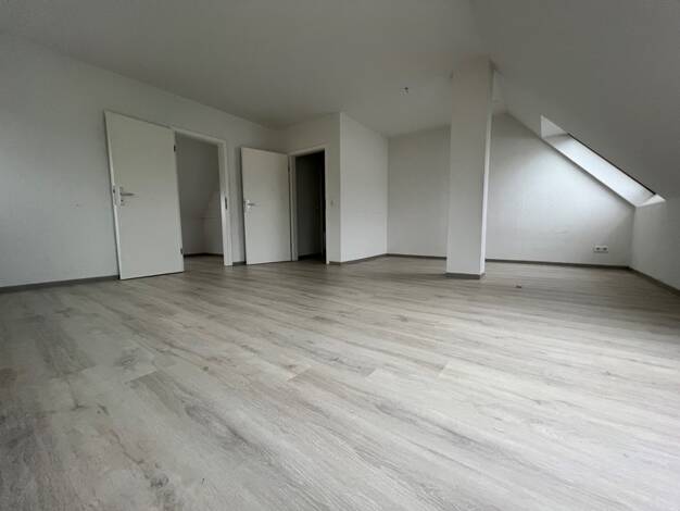 Wohnung zur Miete 575 € 3,5 Zimmer 65,9 m² Dachgeschoss frei ab 04.09.2025 Auf dem Brauck 75 Oestrich Dortmund 44357