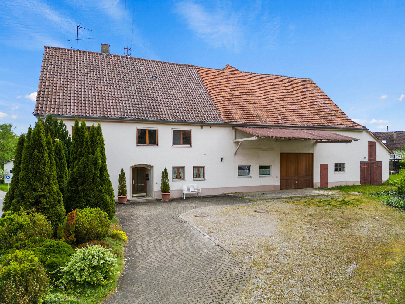 Bauernhaus zum Kauf 349.900 € 6 Zimmer 184,6 m²<br/>Wohnfläche 908 m²<br/>Grundstück Bronnen Achstetten-Bronnen 88480