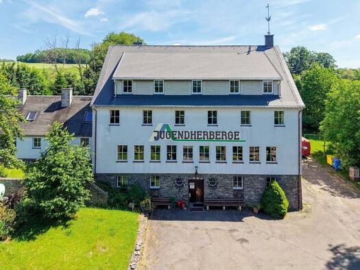 Haus zur Versteigerung 95.000 € 4.118 m² Grundstück An der Jugendherberge 68 Warmbad Wolkenstein 09429