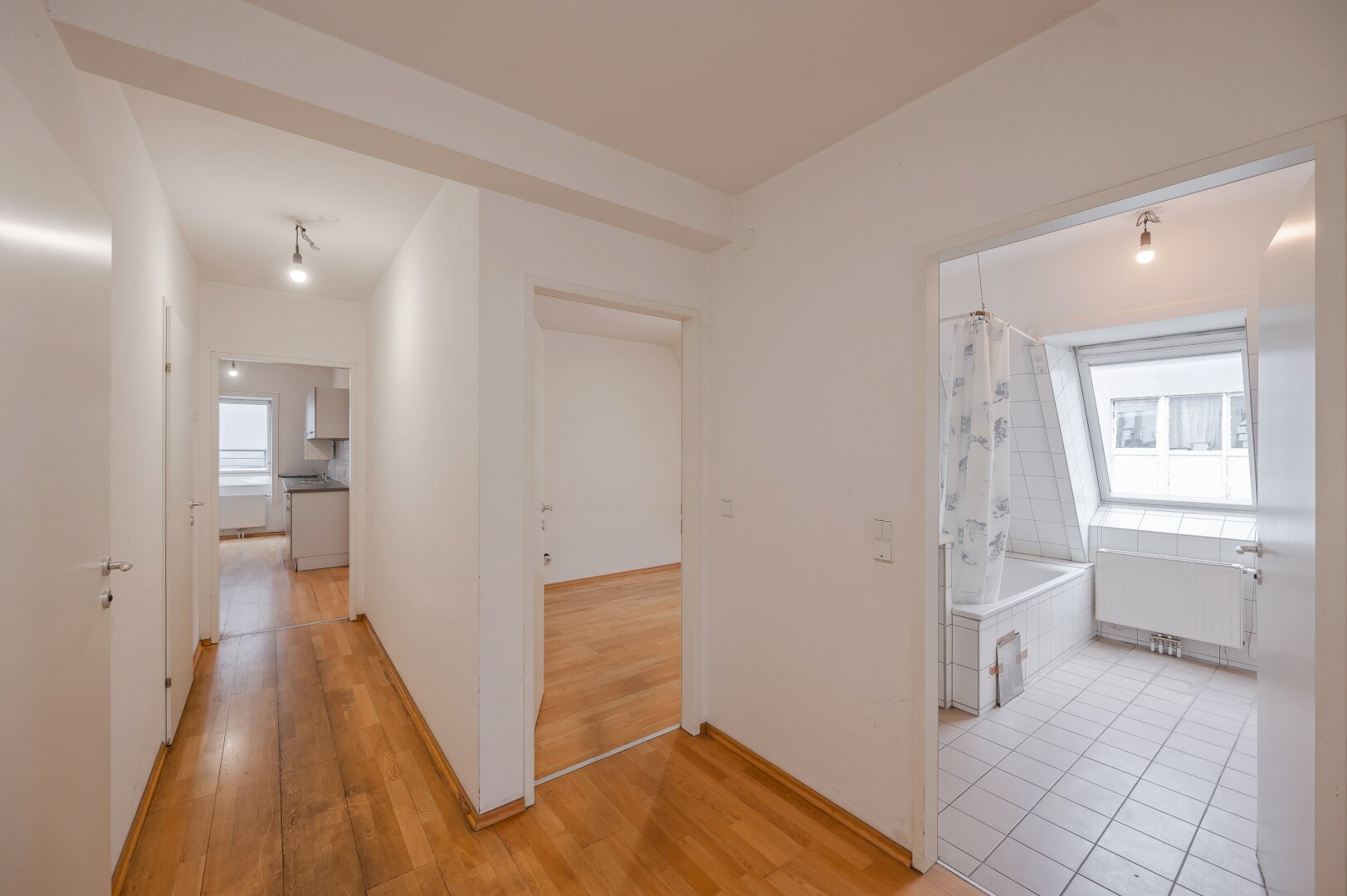 Wohnung zur Miete 2.169,11 € 4 Zimmer 83,4 m²<br/>Wohnfläche Wien 1080