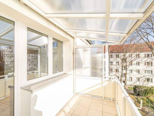 Wohnung zur Miete 365 € 3 Zimmer 59,5 m² 3. Geschoss frei ab 14.11.2025 Bernsdorfer Str. 34 Bernsdorf Chemnitz 09126