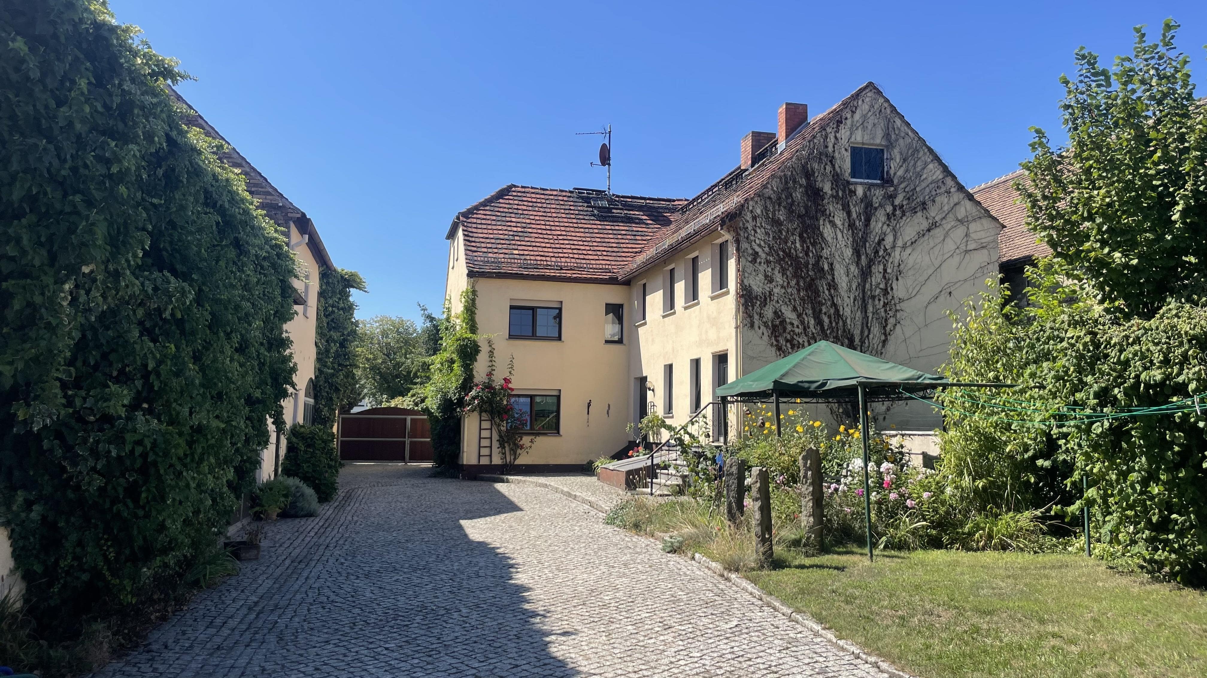 Einfamilienhaus zum Kauf 229.000 € 8 Zimmer 208 m²<br/>Wohnfläche 1.417 m²<br/>Grundstück Keula Wittichenau 02997