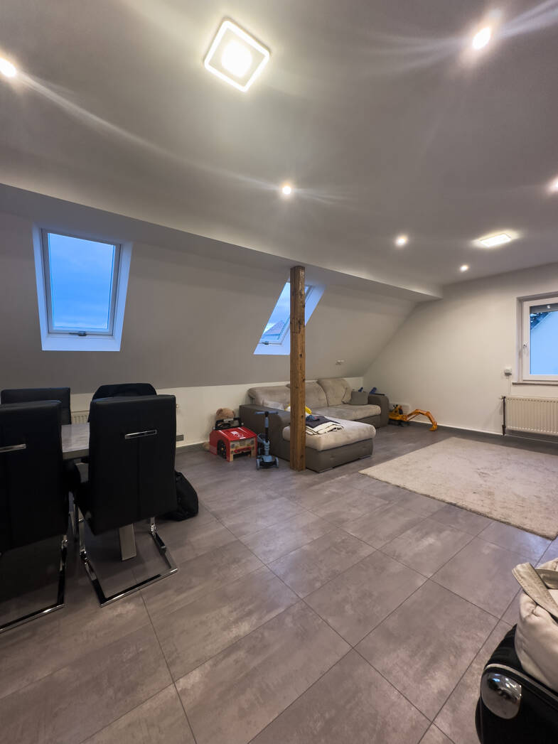 Wohnung zum Kauf 250.000 € 4 Zimmer 107 m² Dachgeschoss, EG Empelde Ronnenberg 30952