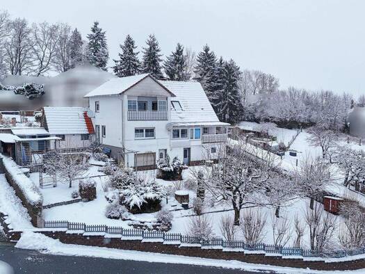 Einfamilienhaus zum Kauf 240.000 € 9 Zimmer 158 m² 1.389 m² Grundstück Röllshausen Schrecksbach 34637