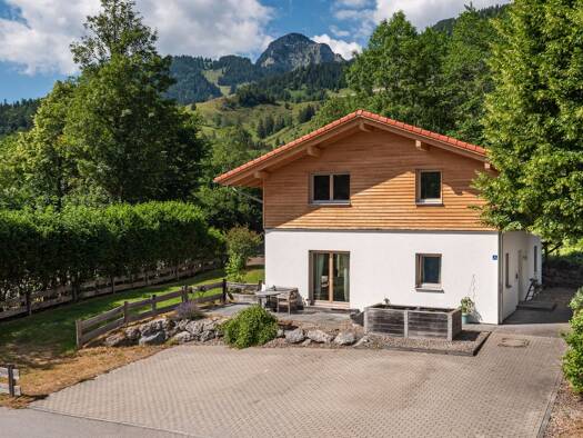 Einfamilienhaus zum Kauf 1.150.000 € 8 Zimmer 200 m² 956 m² Grundstück Bayrischzell 83735