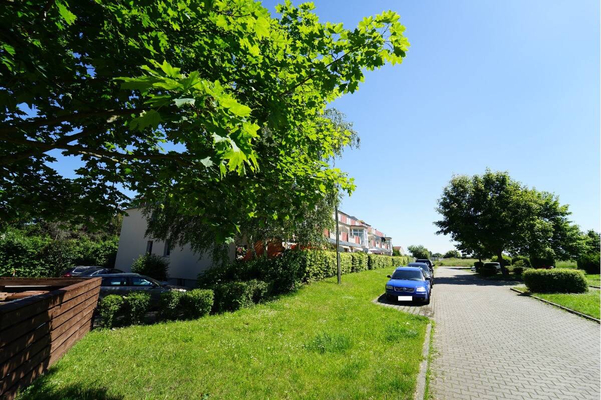 Immobilie in Lützen - * 2-Raum ETW mit EBK, Balkon und Stellplatz * vermietet - Bild 0