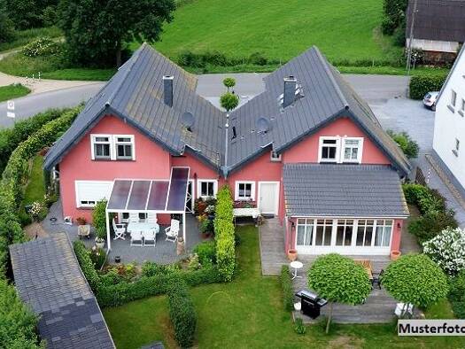 Doppelhaushälfte zum Kauf 105.200 € 4 Zimmer 88 m² 1.620 m² Grundstück Blankenhof 17039