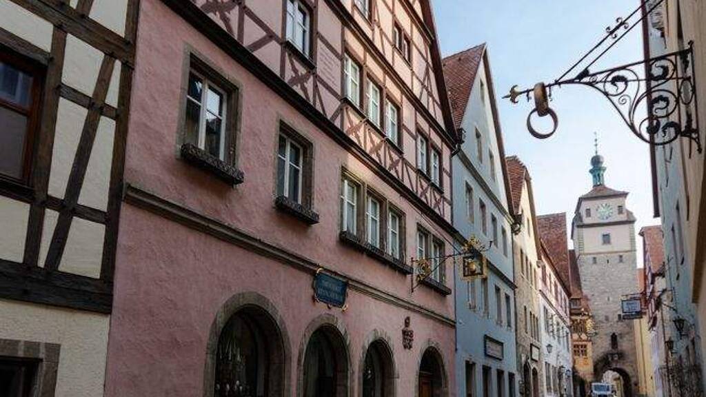 Haus zum Kauf 950.000 € 418 m² 536 m² Grundstück Rothenburg 91541