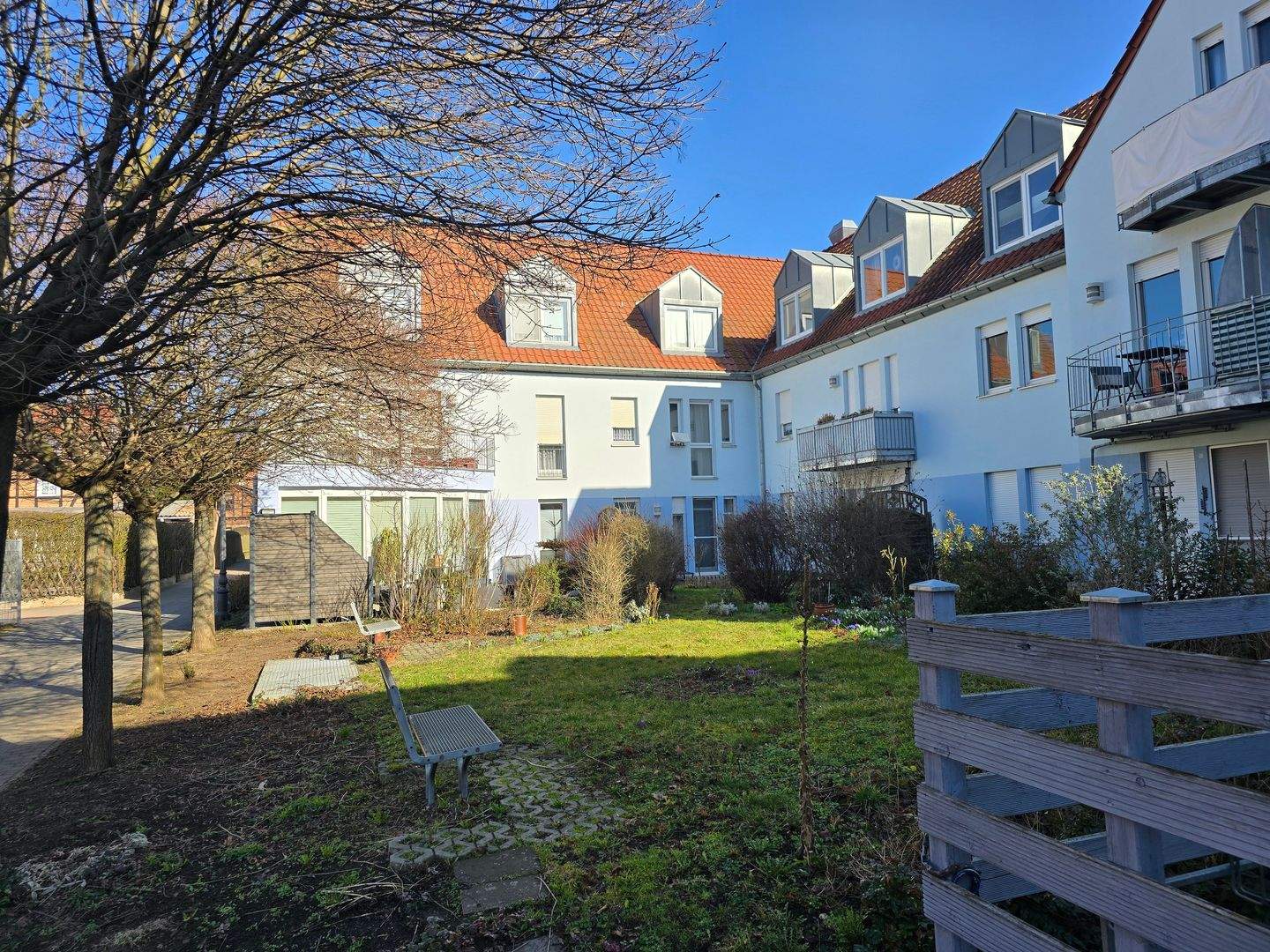 Immobilie in Nesse-Apfelstädt - Gepflegte 2-Raum-Wohnung mit Terrasse und Tiefgaragenstellplatz - Bild 1