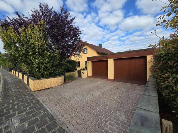 Einfamilienhaus zum Kauf provisionsfrei 449.000 € 6 Zimmer 128 m² 585 m² Grundstück Fasanenweg 7 Pyrbaum 90602