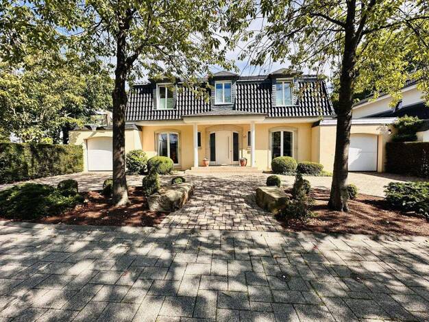 Villa zum Kauf 2.100.000 € 7 Zimmer 251 m² 796 m² Grundstück Großheide Mönchengladbach / Großheide 41063