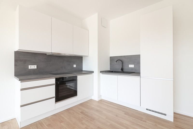 Penthouse zur Miete 2.199,82 € 3 Zimmer 93,9 m²<br/>Wohnfläche 10.<br/>Geschoss 01.01.2025<br/>Verfügbarkeit Gutleutstraße 293 Gutleutviertel Frankfurt-Gutleutviertel 60327