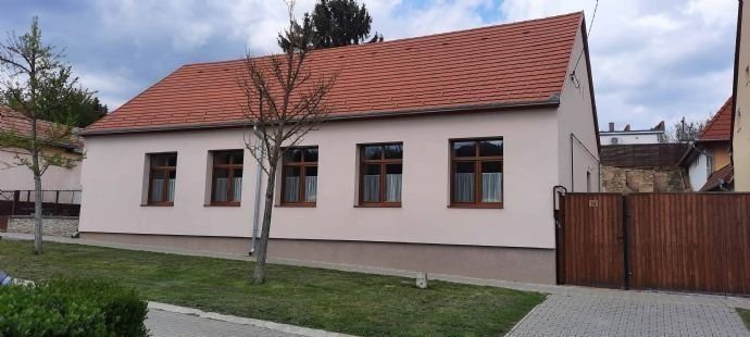 Bungalow zum Kauf 315.000 € 6 Zimmer 110 m²<br/>Wohnfläche 714 m²<br/>Grundstück ab sofort<br/>Verfügbarkeit Hévíz 8380