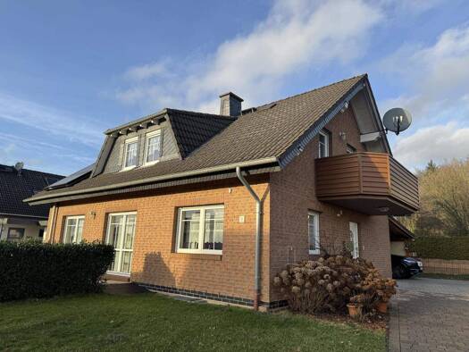 Einfamilienhaus zum Kauf 369.500 € 5 Zimmer 166 m² 702 m² Grundstück Haina 35114