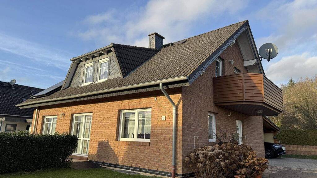 Einfamilienhaus zum Kauf 369.500 € 5 Zimmer 166 m² 702 m² Grundstück Haina 35114