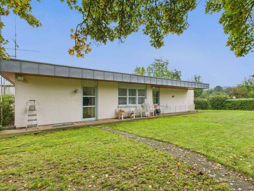 Bungalow zum Kauf 699.000 € 14 Zimmer 210 m² 1.956 m² Grundstück frei ab sofort Waldstetten Waldstetten 73550