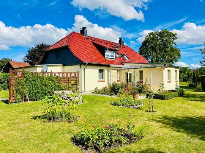 Einfamilienhaus zum Kauf 299.000 € 7 Zimmer 198 m²<br/>Wohnfläche 1.320 m²<br/>Grundstück Birkenweg 2 Abtshagen Wittenhagen 18510