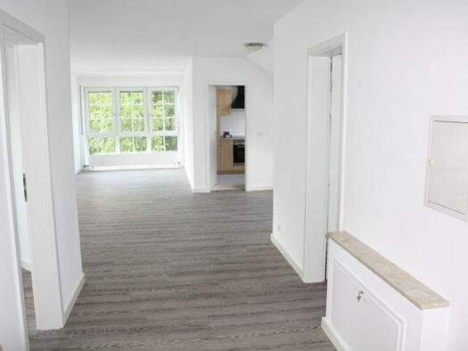 Wohnung zur Miete 1.390 € 3 Zimmer 100 m² 3. Geschoss frei ab 01.02.2026 Niederhofheimer Straße 4 Bad Soden 65812