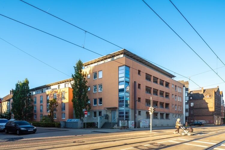 Wohnung zur Miete nur mit Wohnberechtigungsschein 517 € 2,5 Zimmer 62,3 m²<br/>Wohnfläche 4.<br/>Geschoss ab sofort<br/>Verfügbarkeit Eppersstr. 2 Limmer Hannover 30455