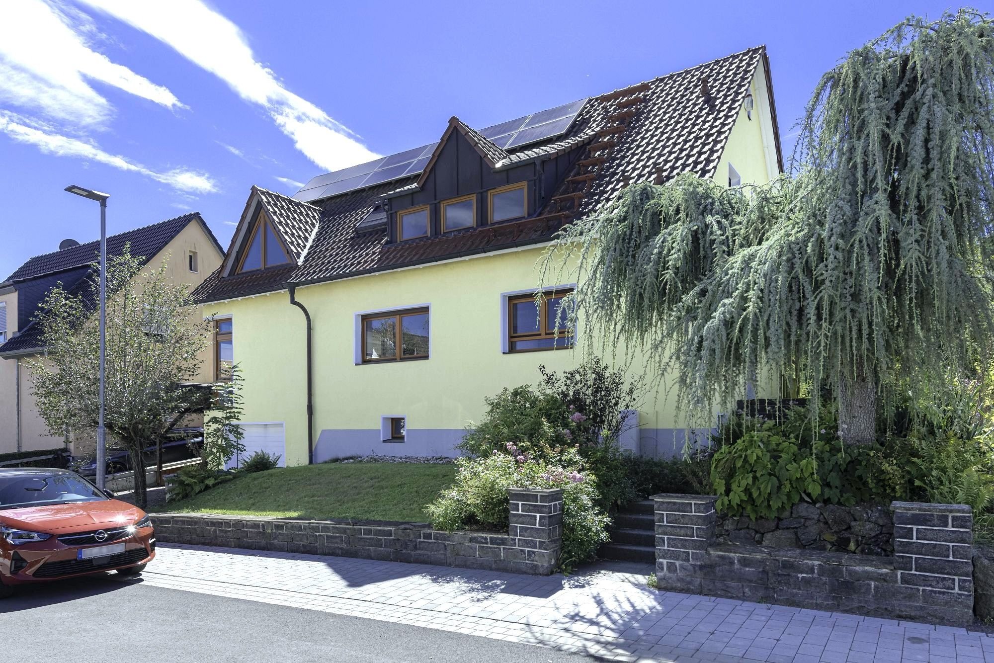 Einfamilienhaus zum Kauf 898.000 € 6 Zimmer 205 m²<br/>Wohnfläche 771 m²<br/>Grundstück Lich Lich 35423