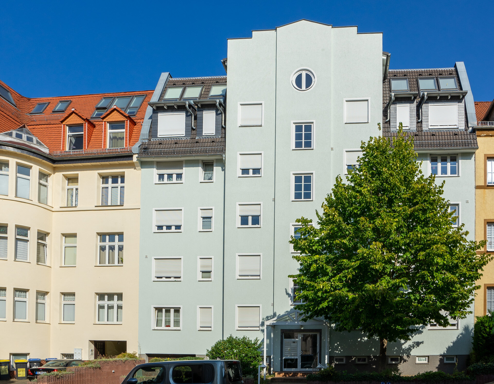 Wohnung zum Kauf 190.000 € 3 Zimmer 89 m²<br/>Wohnfläche 1.<br/>Geschoss Südliche Innenstadt Halle (Saale) 06110