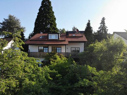 Einfamilienhaus zur Miete 2.500 € 8 Zimmer 245 m² 668 m² Grundstück frei ab sofort Zugspitzstraße 10 Freising Freising 85354
