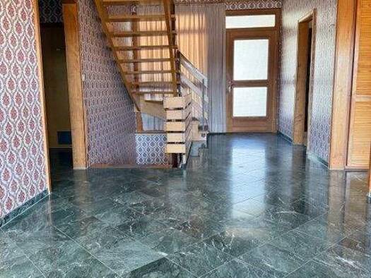 Einfamilienhaus zum Kauf 320.000 € 8 Zimmer 256,8 m² 860 m² Grundstück Unterkirnach 78089