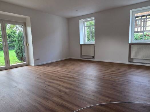 Wohnung zur Miete 498 € 2 Zimmer 62,4 m² 2 Geschosse frei ab sofort Karl-Liebknecht-Straße 6 Regis-Breitingen Regis-Breitingen 04565