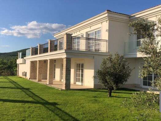 Haus zum Kauf 4 Zimmer 480 m² Crikvenica 0