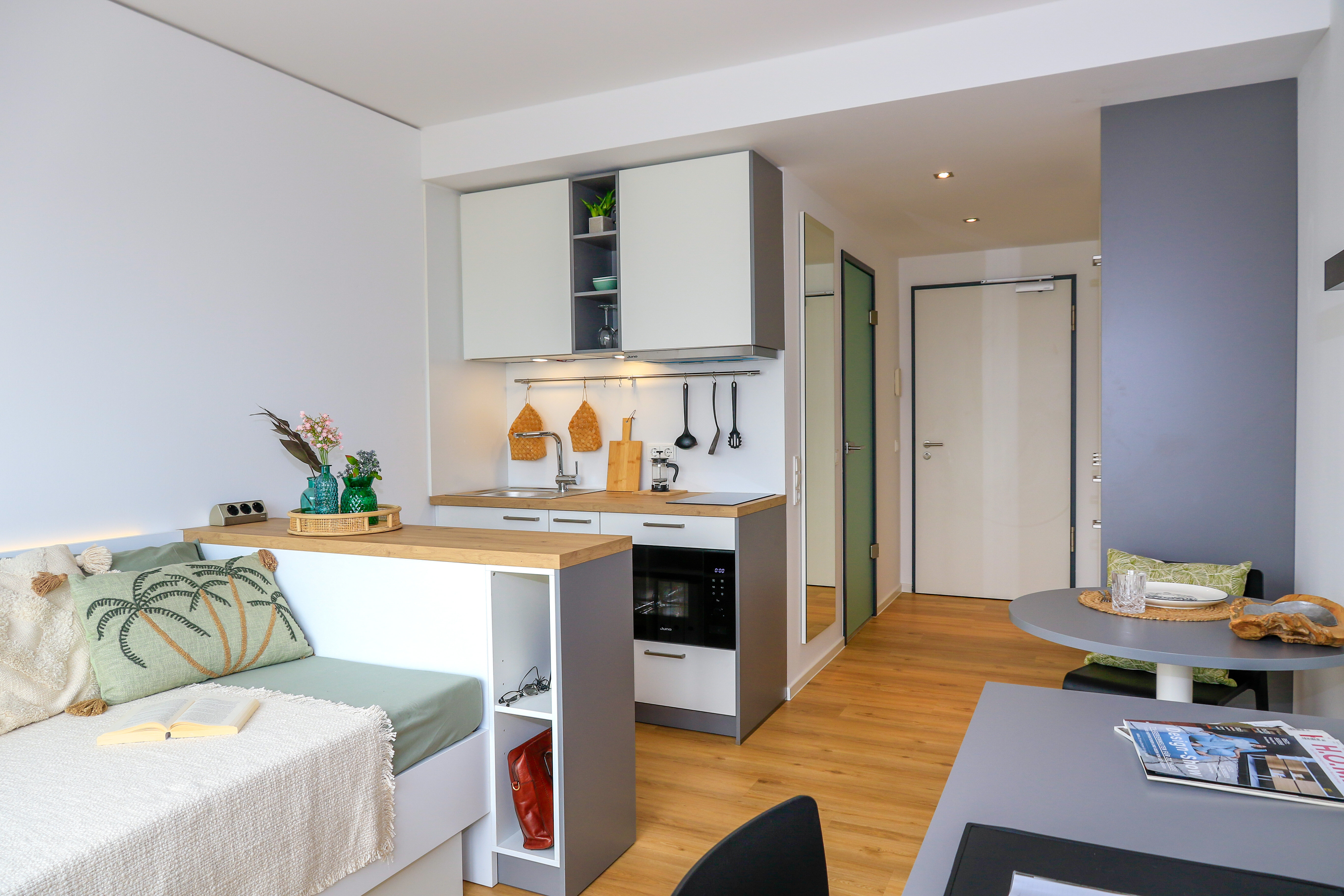 Wohnung zur Miete 670 € 1 Zimmer 25,3 m²<br/>Wohnfläche Altenhöferallee 30 Kalbach-Riedberg Frankfurt am Main 60438