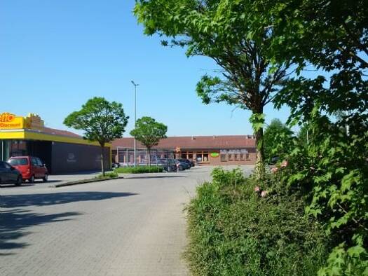 Ladenfläche zur Miete provisionsfrei 98,2 m² Verkaufsfläche Sinaburger Straße 10 Golzwarden Brake 26919