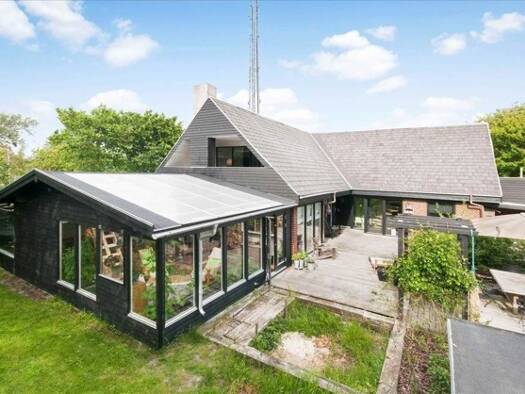 Einfamilienhaus zum Kauf 389.000 € 8 Zimmer 230 m² 1.360 m² Grundstück Nordby 6720