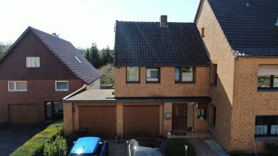 Doppelhaushälfte zum Kauf 259.000 € 7 Zimmer 190 m² 356 m² Grundstück Bösingfeld Extertal 32699