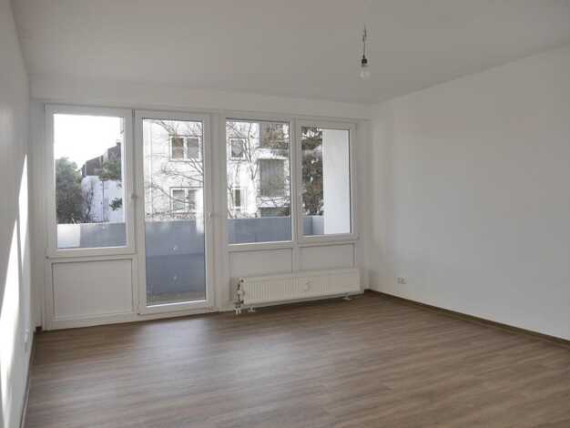 Wohnung zur Miete 962 € 4 Zimmer 94,8 m² 1. Geschoss frei ab 26.09.2026 Odenwaldstraße 2 Heusenstamm Heusenstamm 63150