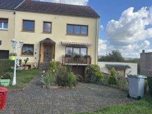 Haus zum Kauf 184.000 € 8 Zimmer 177 m² 441 m² Grundstück Grosbliederstroff 57520