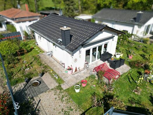 Bungalow zum Kauf 160.000 € 2 Zimmer 54 m² 399 m² Grundstück frei ab sofort Barleber See Magdeburg 39126