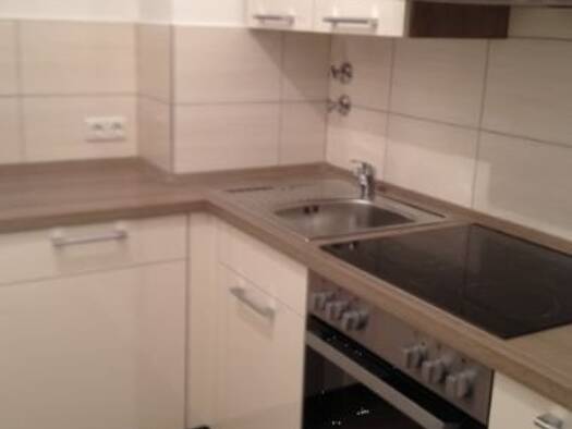 Wohnung zur Miete 700 € 2 Zimmer 61 m² 7. Geschoss frei ab sofort Büchenbach Erlangen 91056