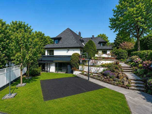 Villa zum Kauf 2.950.000 € 10 Zimmer 595,7 m² 1.523 m² Grundstück Unterbach Stadtbezirk 8 40627