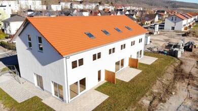 Reihenmittelhaus zur Miete 2.250 € 7 Zimmer 172 m² 171 m² Grundstück frei ab sofort Leibnizstraße 24 Zwätzen Jena 07743
