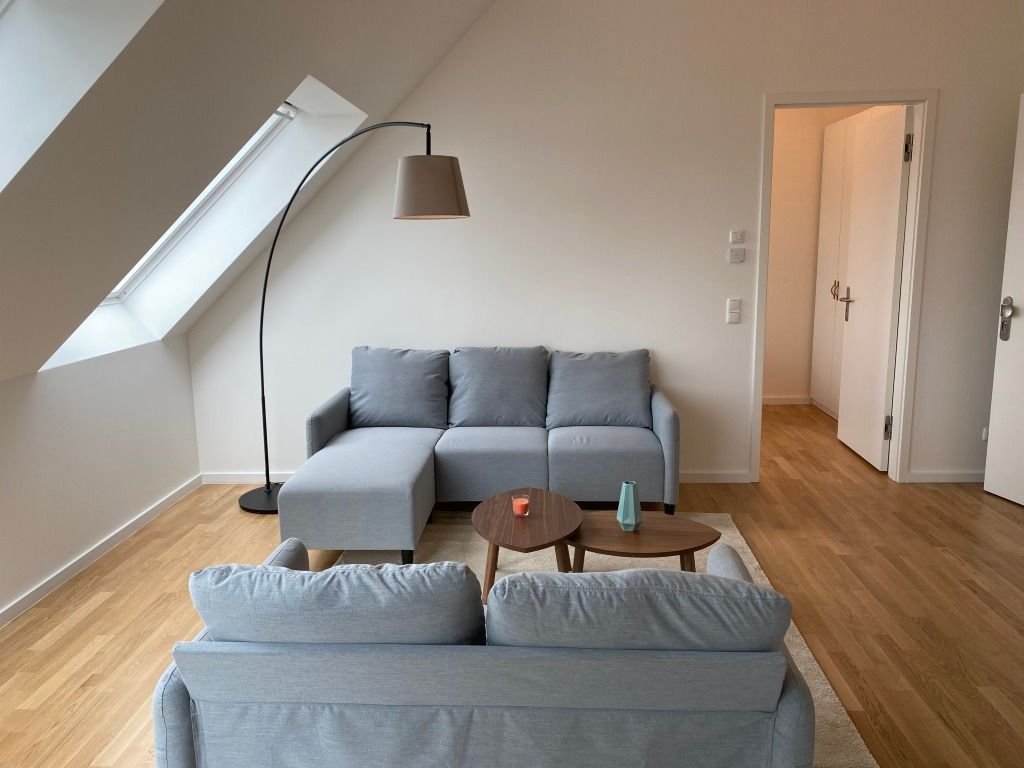 Wohnung zur Miete Wohnen auf Zeit 2.750 € 4 Zimmer 90 m²<br/>Wohnfläche ab sofort<br/>Verfügbarkeit Reuterstraße Neukölln Berlin 12047