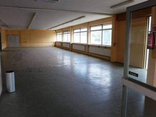 Laden zur Miete 8,39 € 1 Zimmer 297 m² Verkaufsfläche Sündersbühl Nürnberg 90431